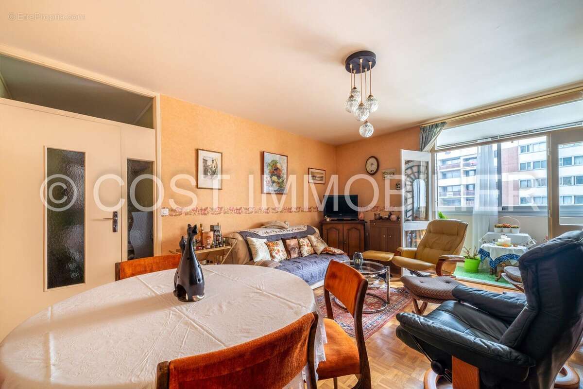 Appartement à BOIS-COLOMBES