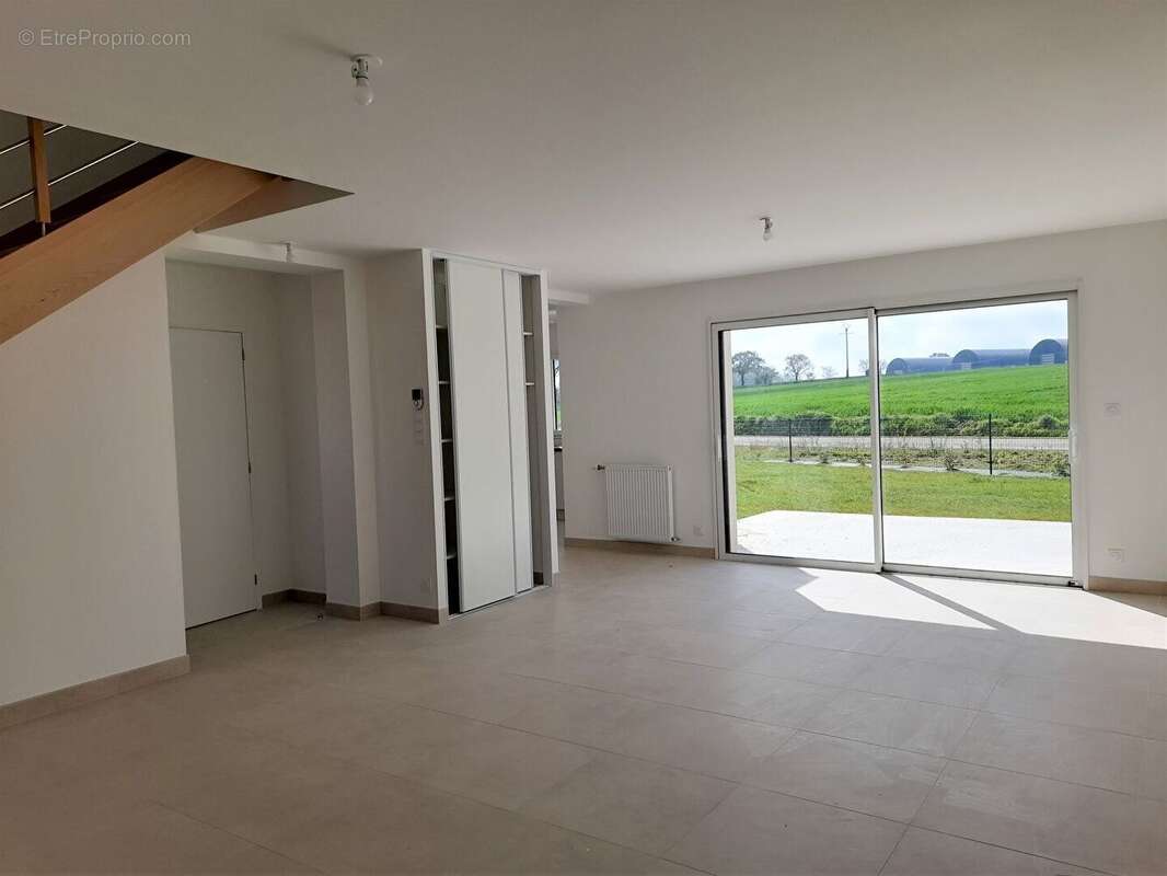 Belle maison d'env. 110 m² hab. sur un terrain exposé Sud Ouest - photo 3