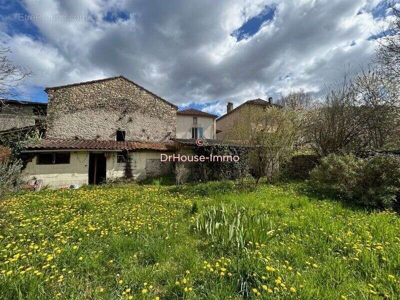 Maison à DOUELLE