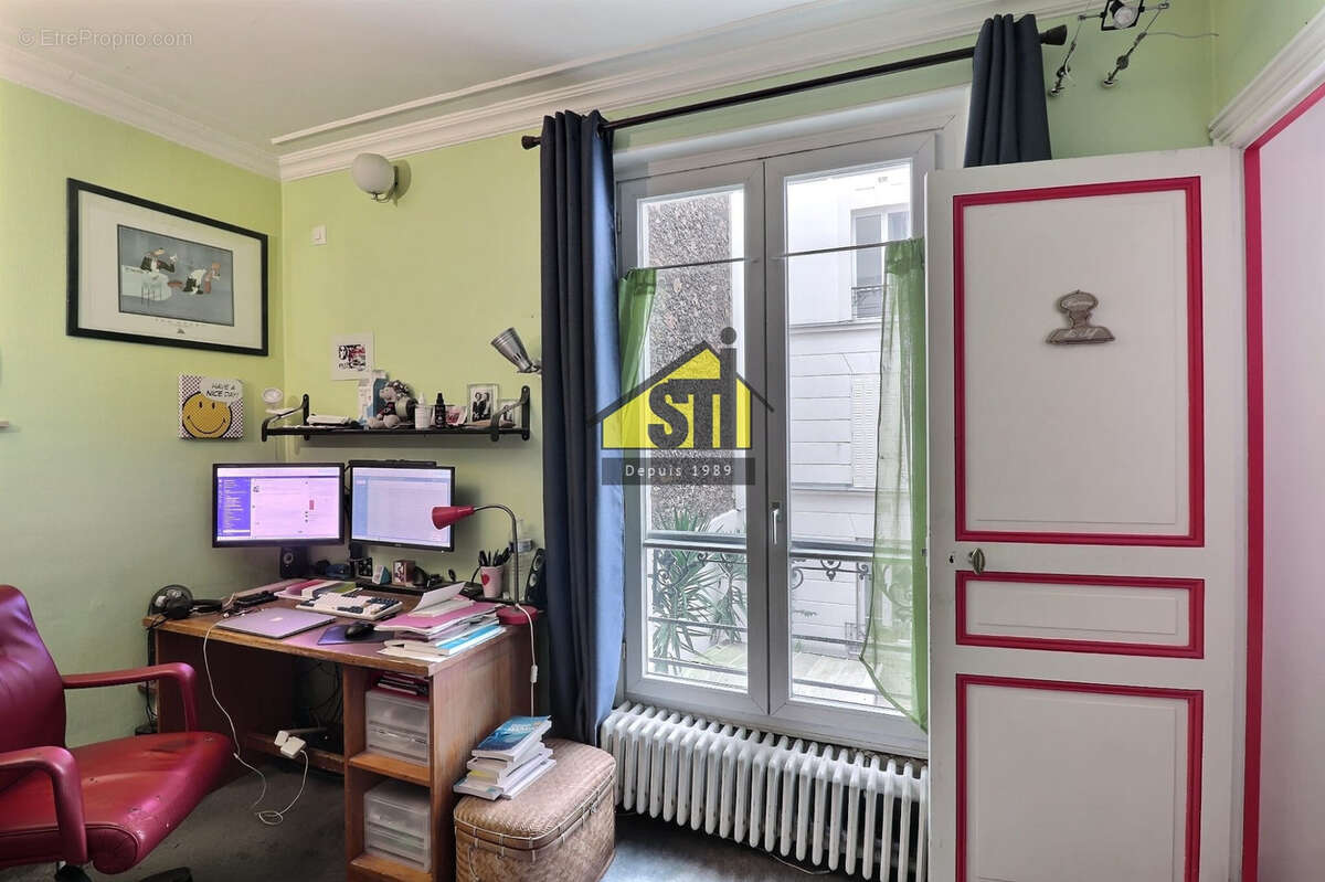 Appartement à PARIS-14E