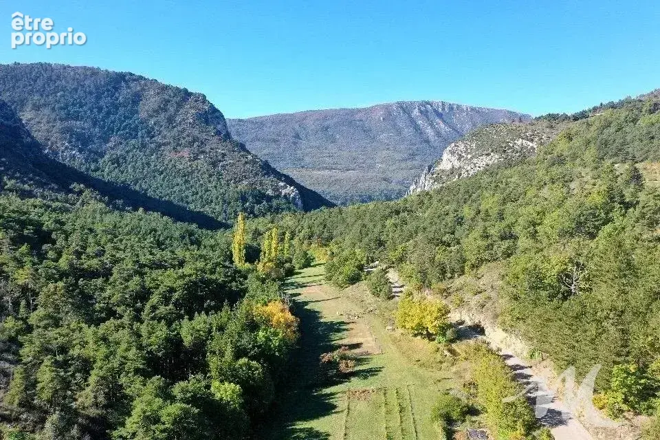 Bergerie de charme rénovée sur 13 hectares au cœur du verdon! - photo 2