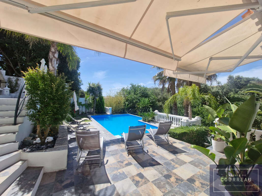 EXCLUSIVITÉ - Pignan  Maison T6 - 180 m2  Vue dégagée  Piscine à débordement - photo 3