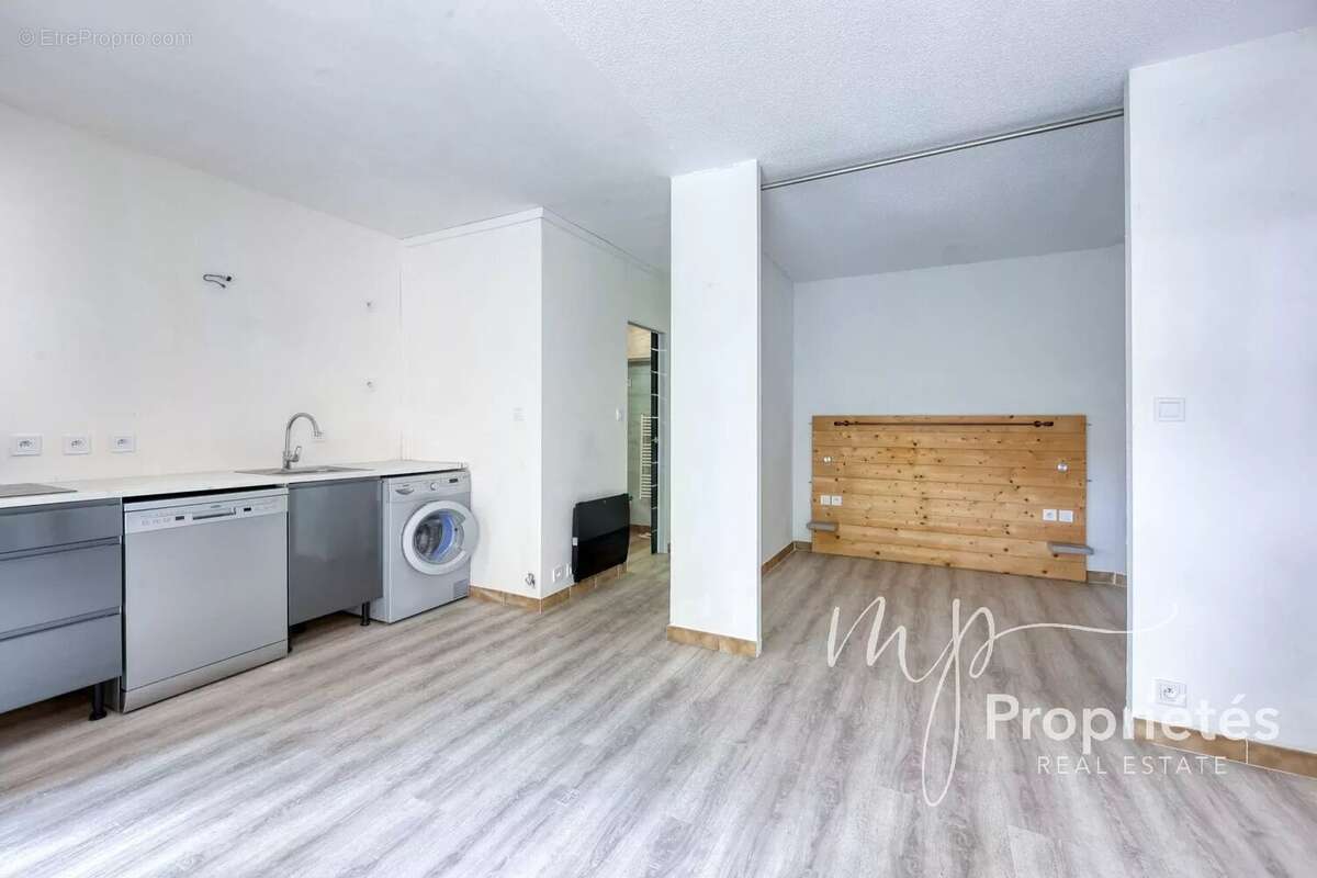 Appartement à SIX-FOURS-LES-PLAGES