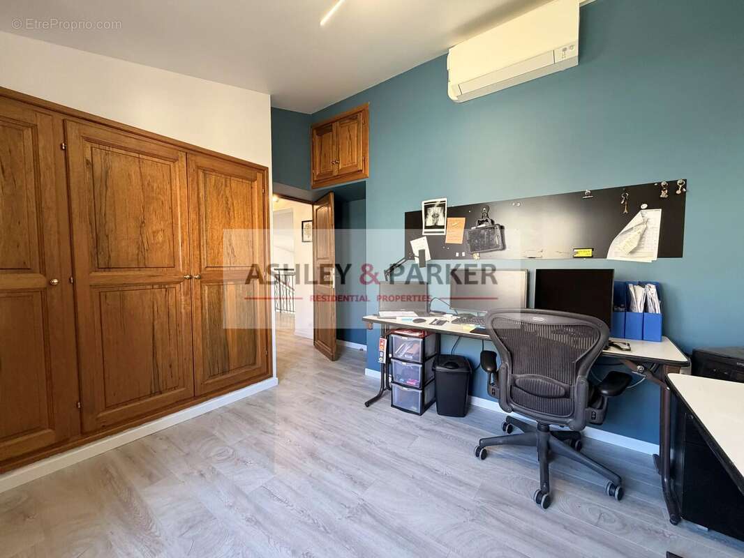 Maison à LA COLLE-SUR-LOUP