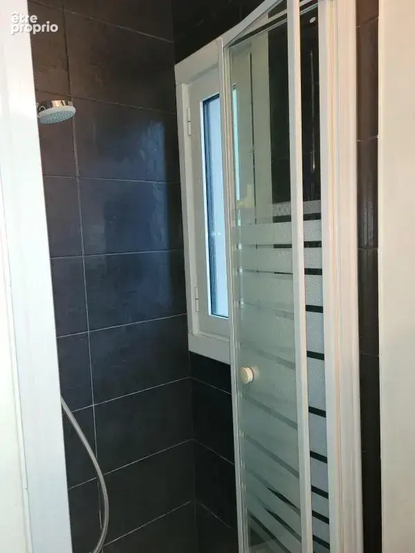Deux studios Bourg l'évêque - photo 8