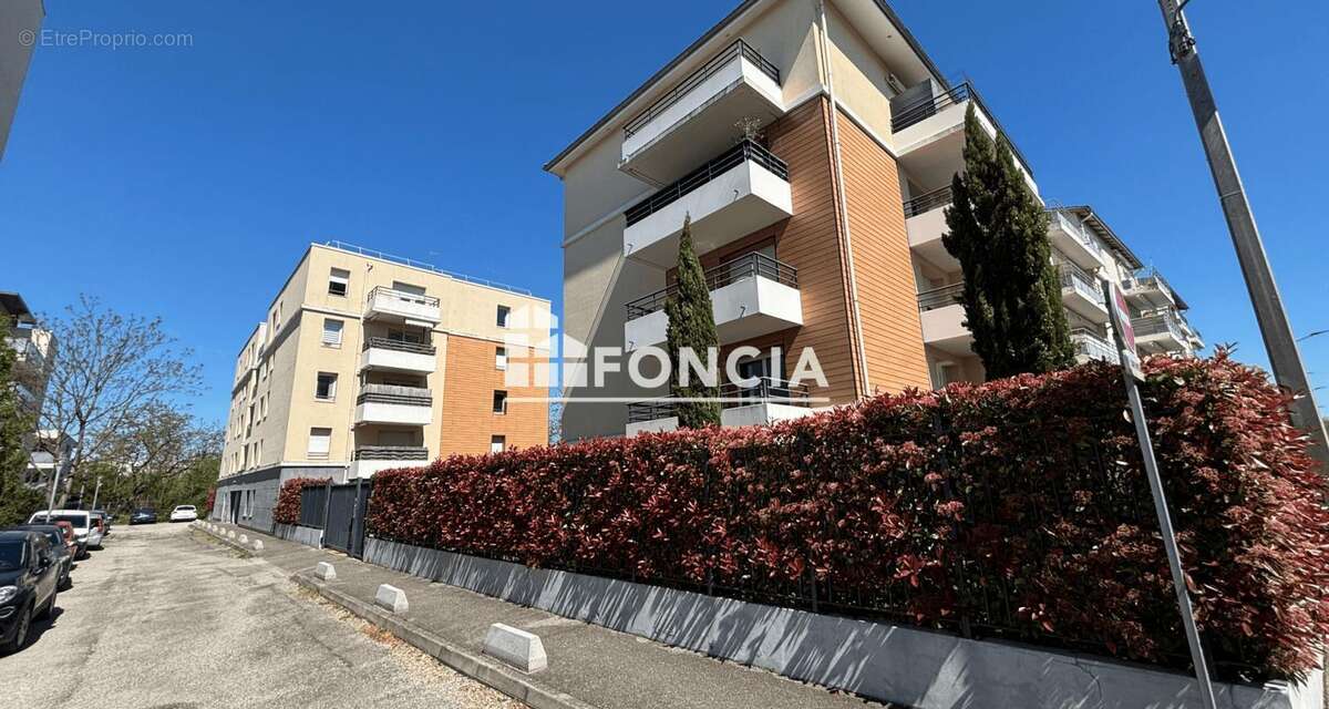 Appartement à DECINES-CHARPIEU