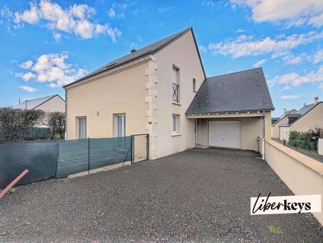 Maison à RIVARENNES