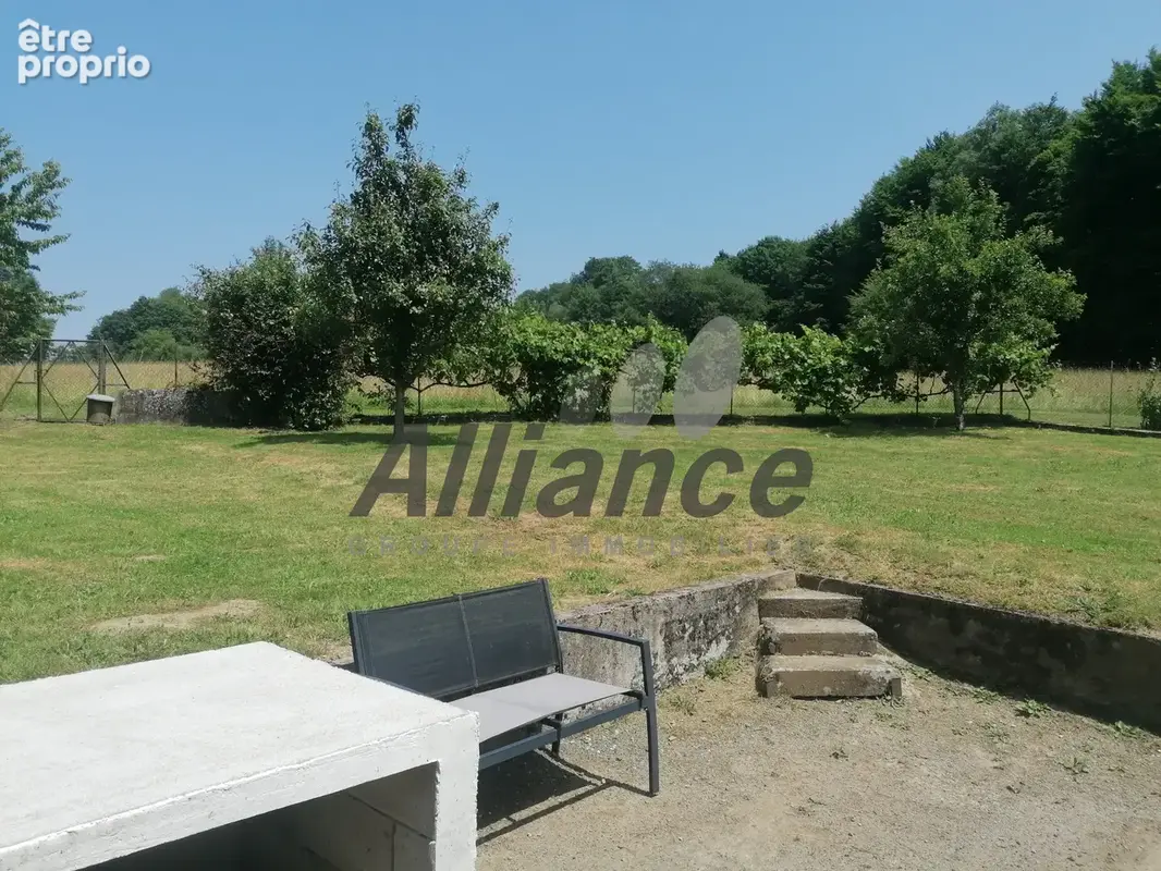 Jolie maison de caractere avec 3 garages - photo 21