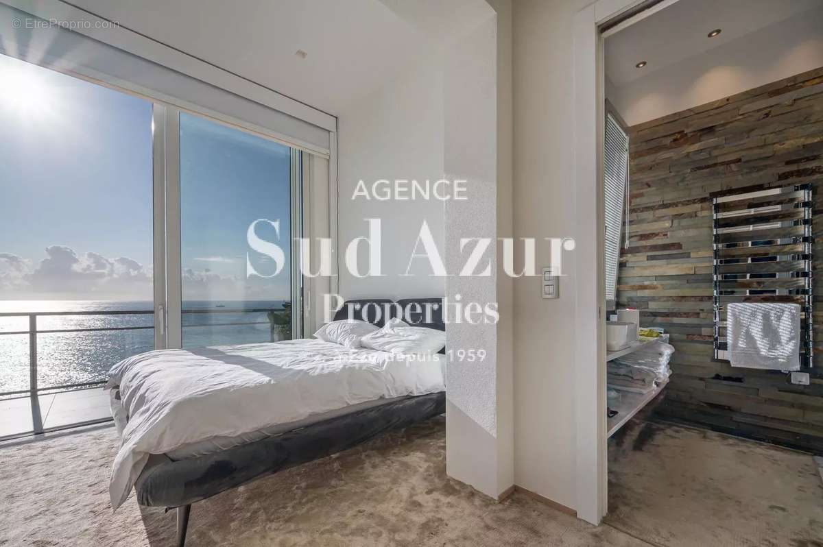 Appartement à ROQUEBRUNE-CAP-MARTIN