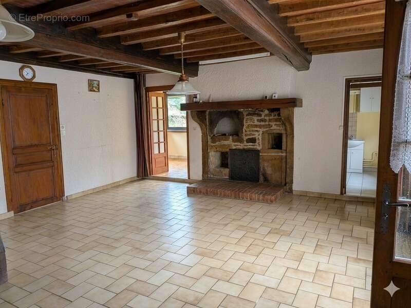 Maison de village de 5 pièces avec dépendances - photo 6