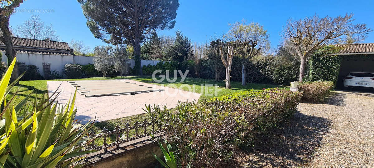 Maison à CAUMONT-SUR-DURANCE