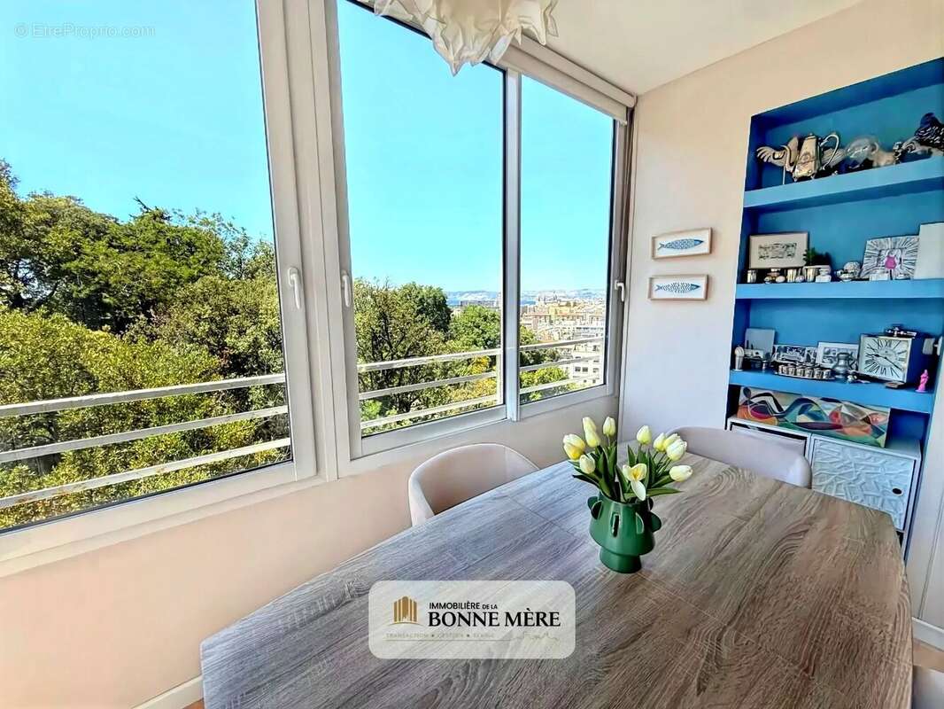 Appartement 89 m² à Marseille-6e  - photo 8