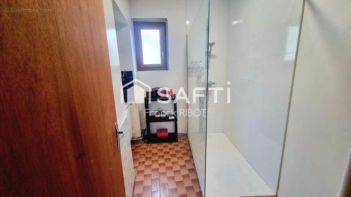 Maison 95 m² à Savigny-En-Terre-Plaine  - photo 9