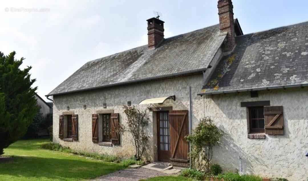 Maison à CORMEILLES