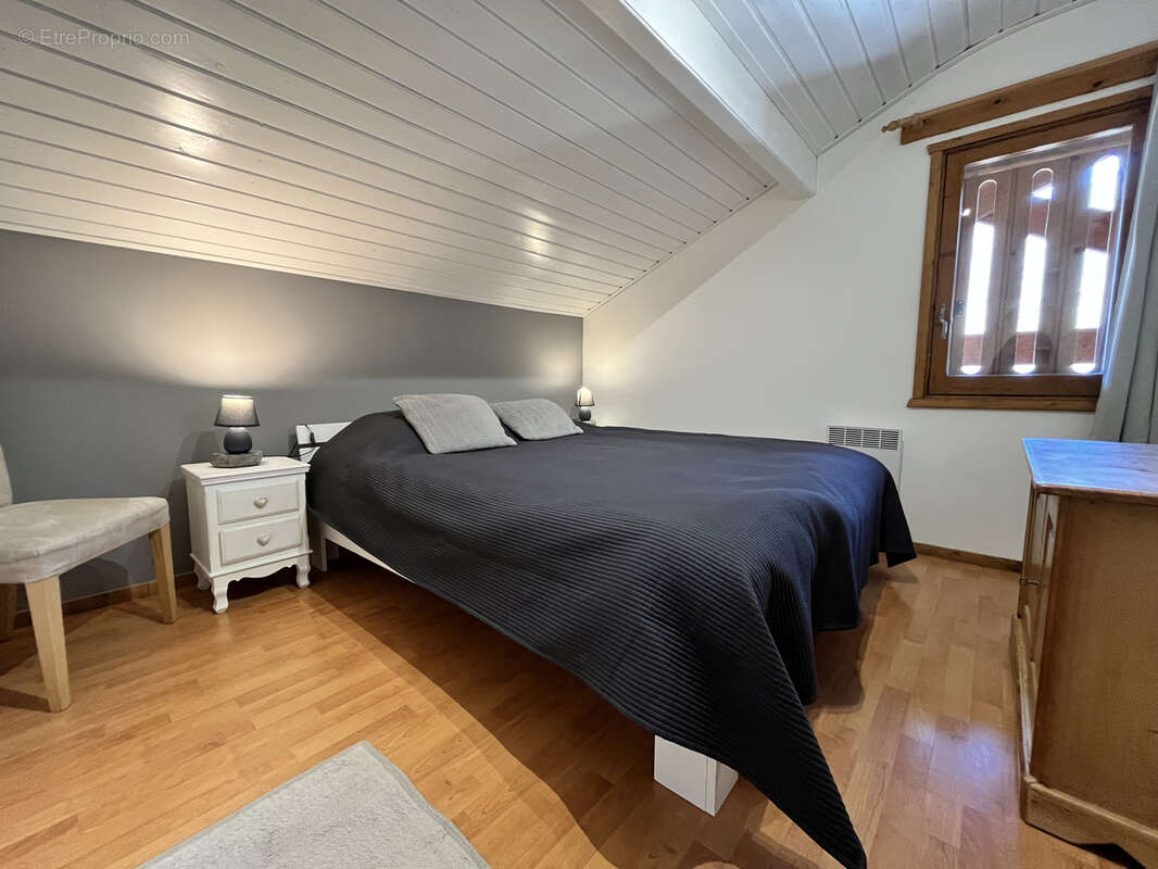 Appartement à MORILLON