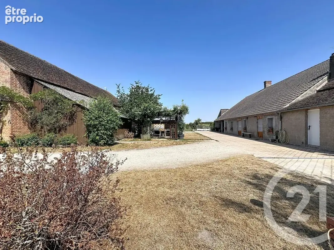 Maison 230 m² à Marcilly-En-Villette  - photo 19