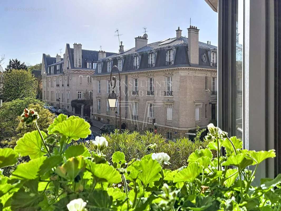 Appartement à NEUILLY-SUR-SEINE