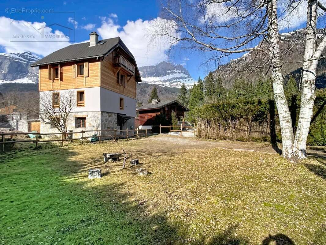 Terrain à LES HOUCHES
