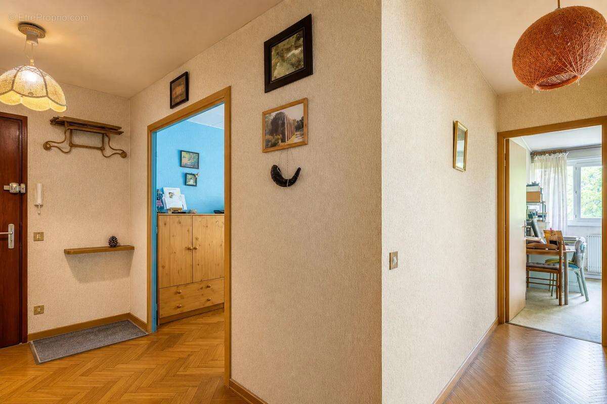 Appartement à SAINTE-FOY-LES-LYON