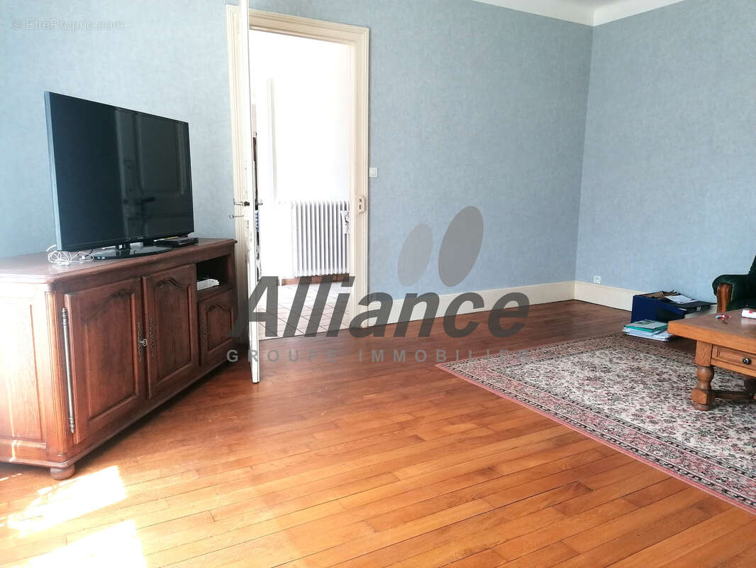 Maison à AILLEVILLERS-ET-LYAUMONT