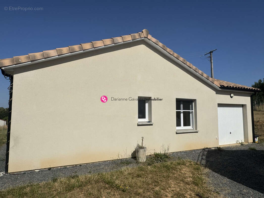 Maison 102 m² à Saint-Santin  - photo 9