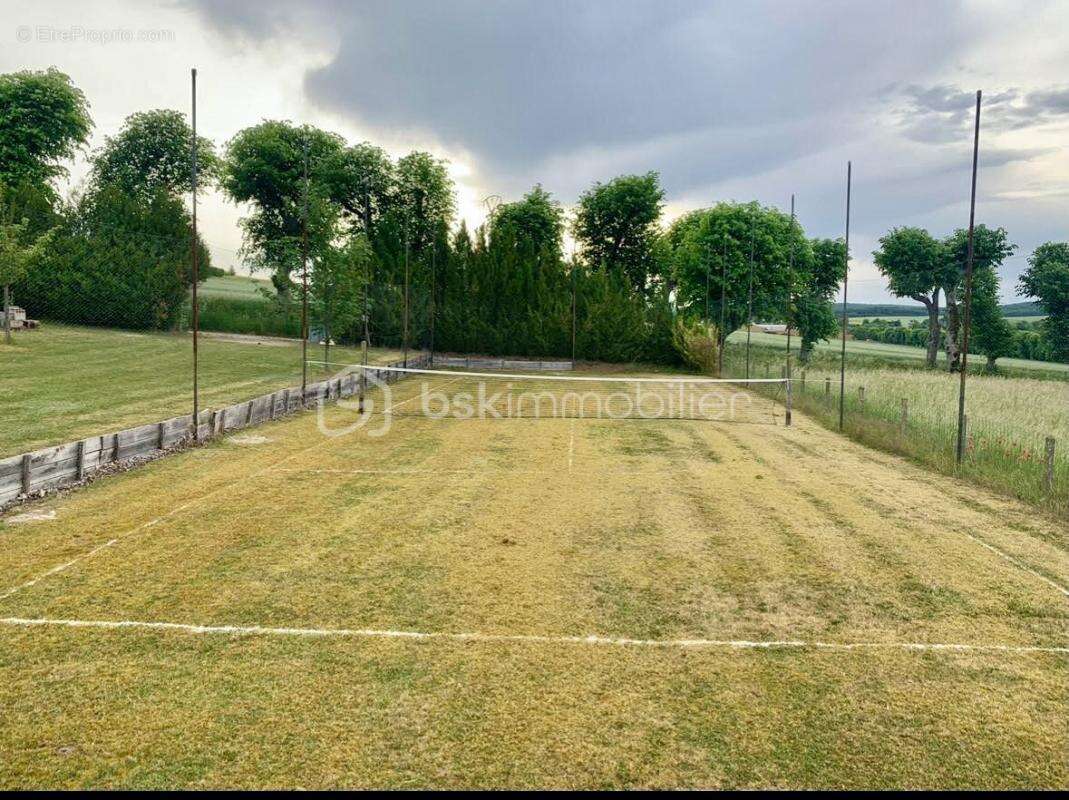Maison à VILLENEUVE-L'ARCHEVEQUE