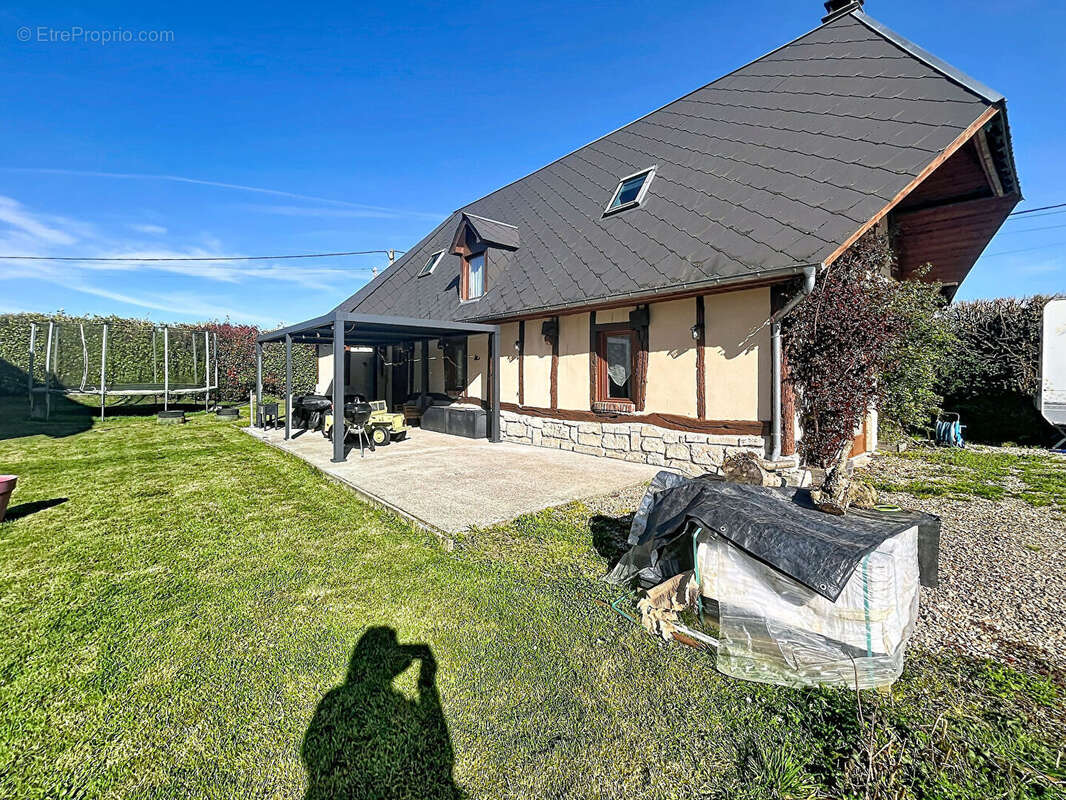 Maison à BOURG-ACHARD