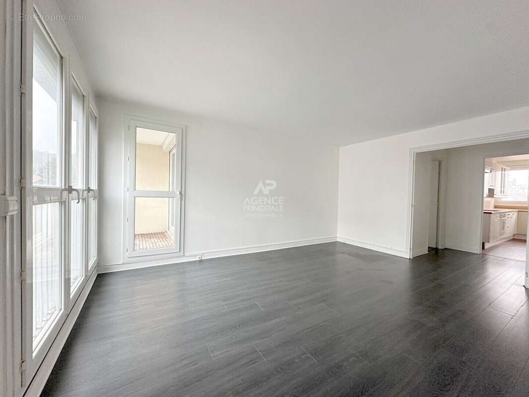 Appartement à CHAVILLE