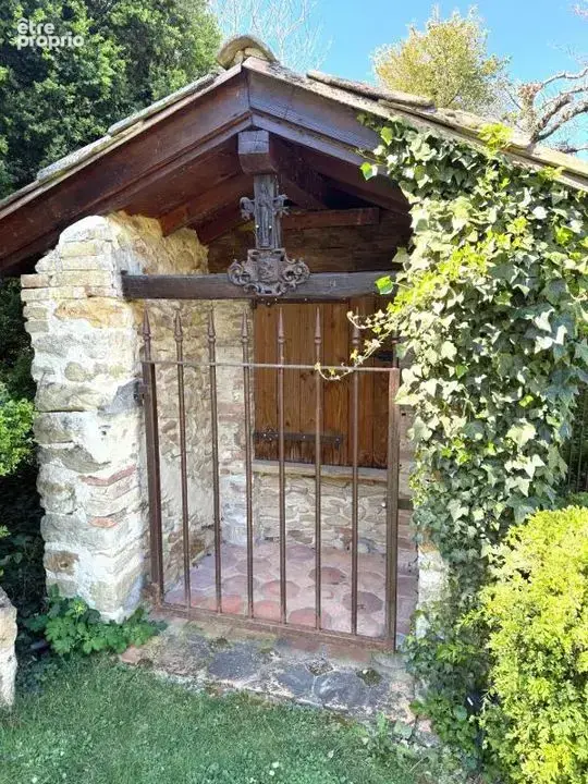 Maison 7 pièces 220 m² à vendre à Montvendre (26120) - photo 4