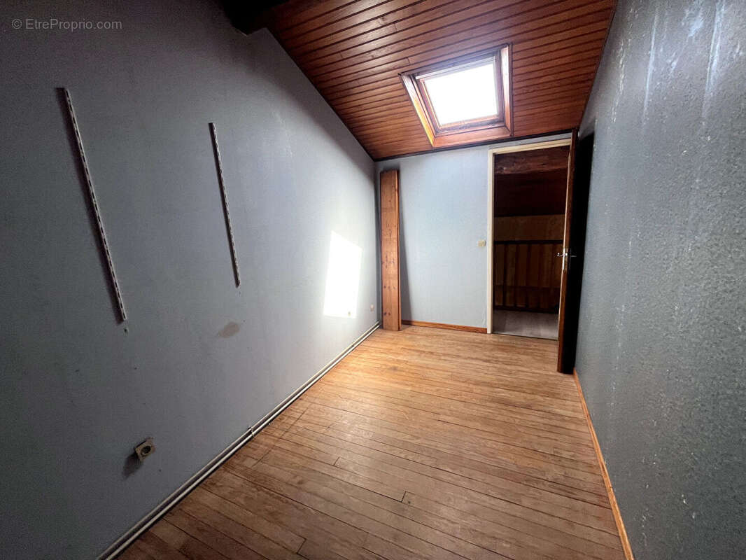 Maison 7 pièces à vendre à TALENCE BÉTHANIE  Maison familiale de caractère avec dépendance et grand jardin - photo 13