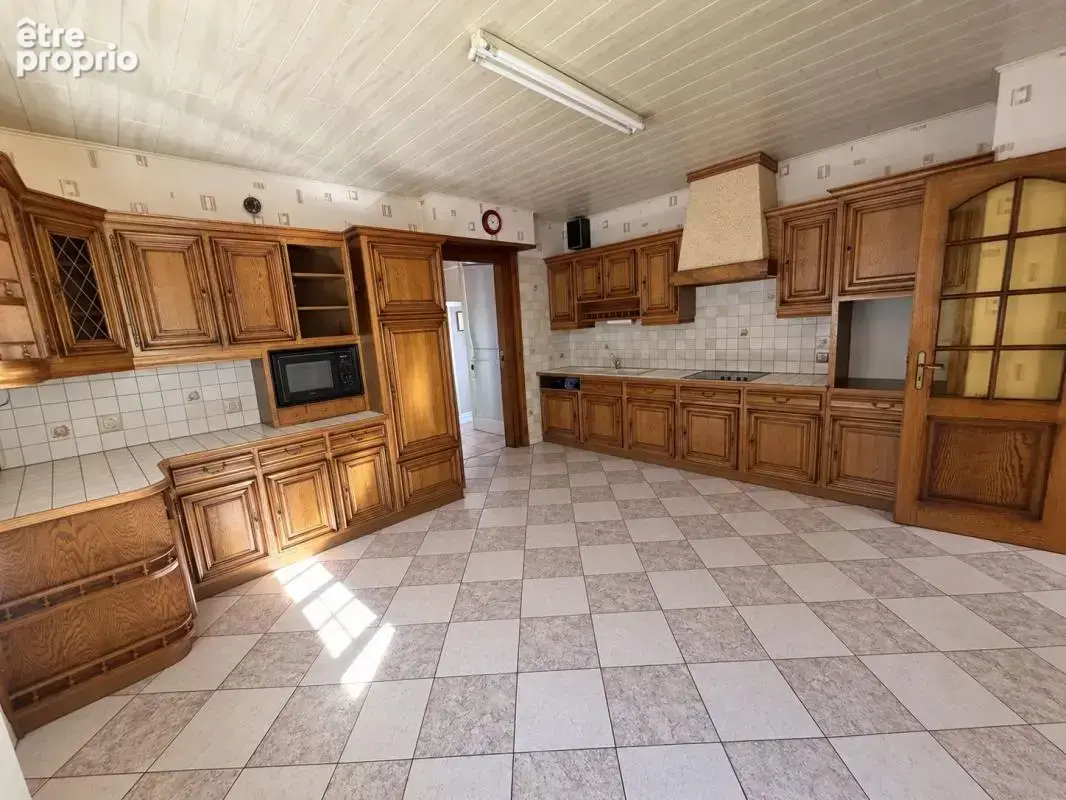 Maison 6p à rafraichir, implantée sur un terrain de 10,08 ares clôturé - photo 14