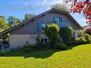 Maison à CESSY
