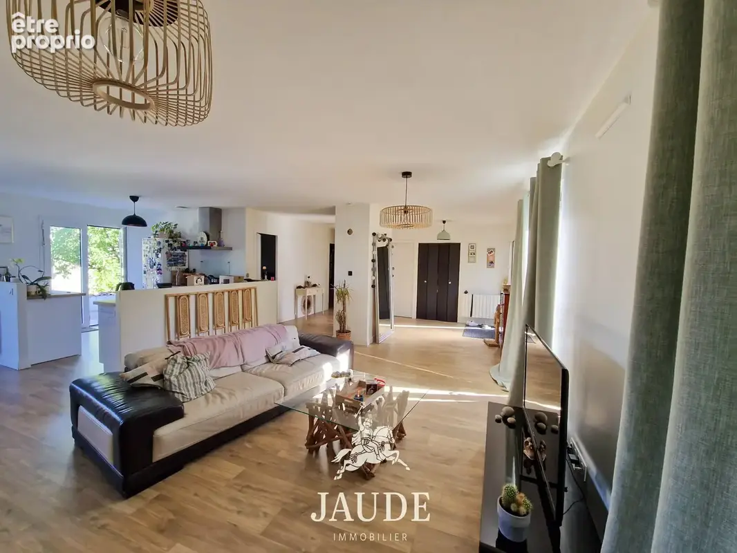 Maison de plain-pied, 6 pièces Teilhède 130m2 - photo 2