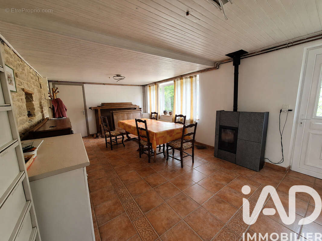 Maison 110 m² à Voncq  - photo 7