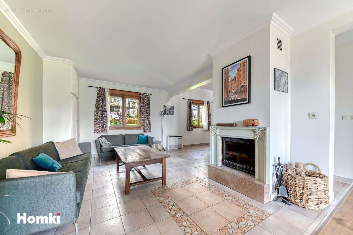 Maison à RILLIEUX-LA-PAPE