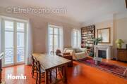 Appartement à MARSEILLE-7E