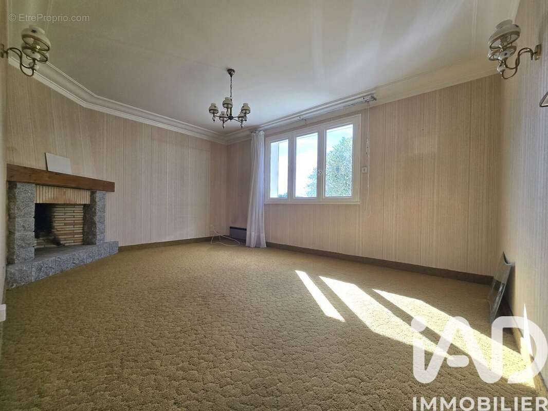 Maison 169 m² à Saint-Nicolas-De-Redon  - photo 5