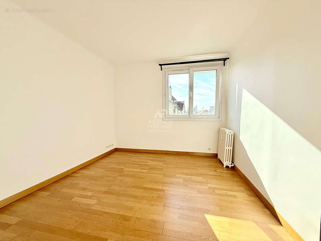 Appartement à CARRIERES-SUR-SEINE