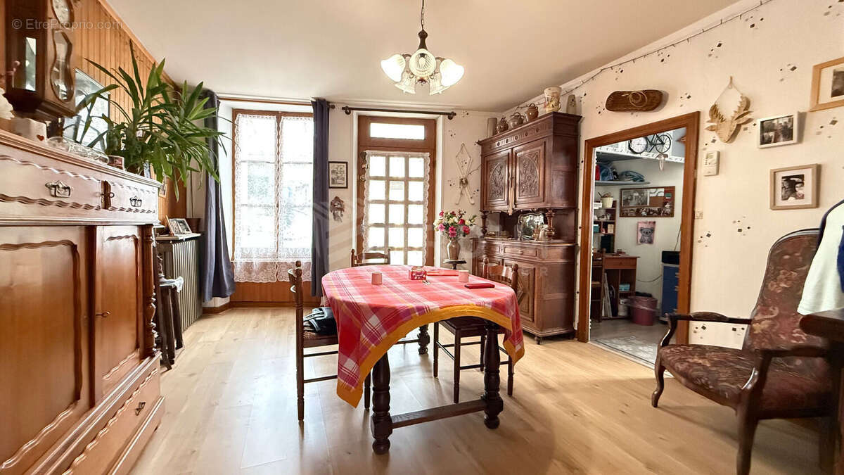 Maison à BONNY-SUR-LOIRE