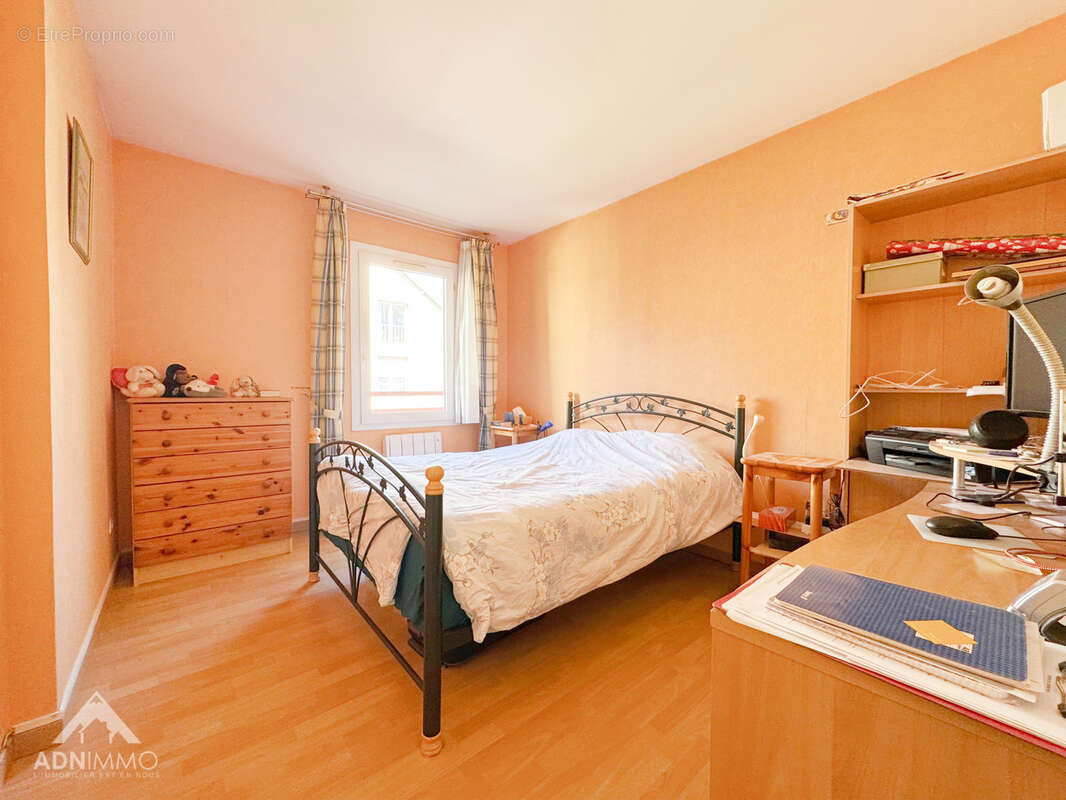 Appartement à THOIRY