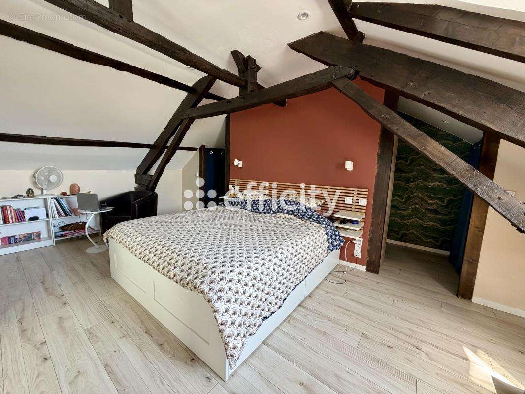 Maison 160 m² à Acigne  - photo 4