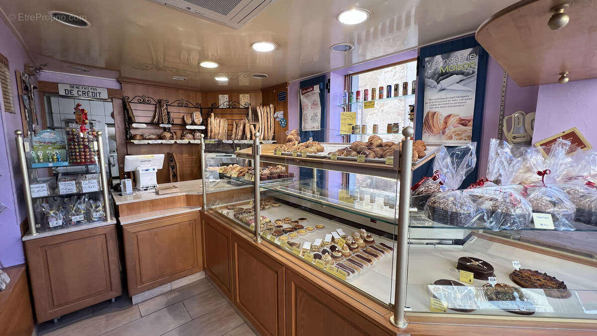 Commerce à MONTFORT-L&#039;AMAURY