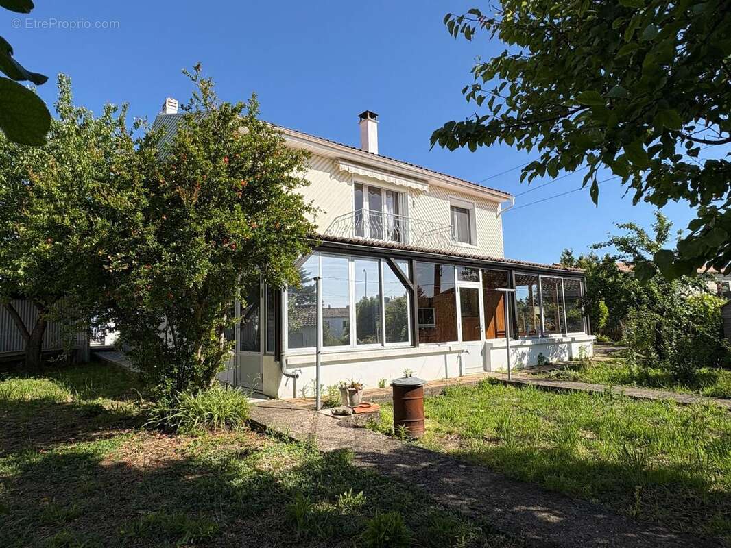 Photo 2 - Maison à SAINTES