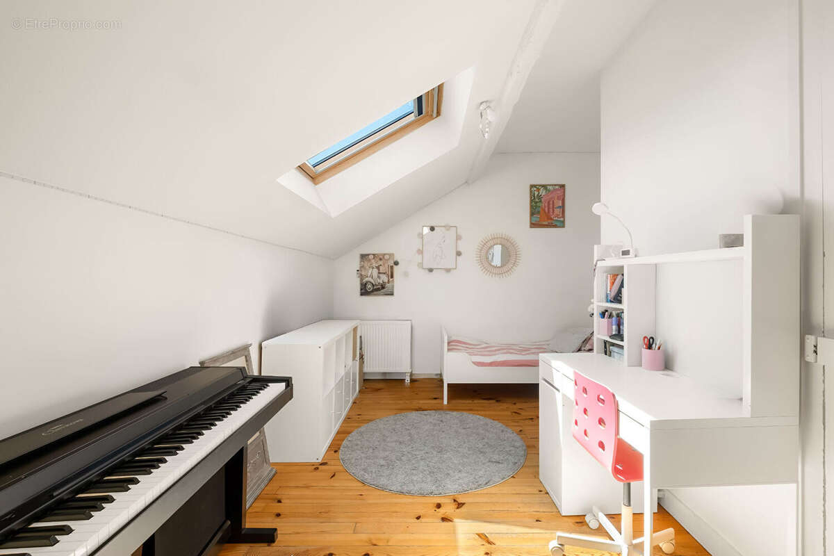 Maison à SAINTE-FOY-LES-LYON