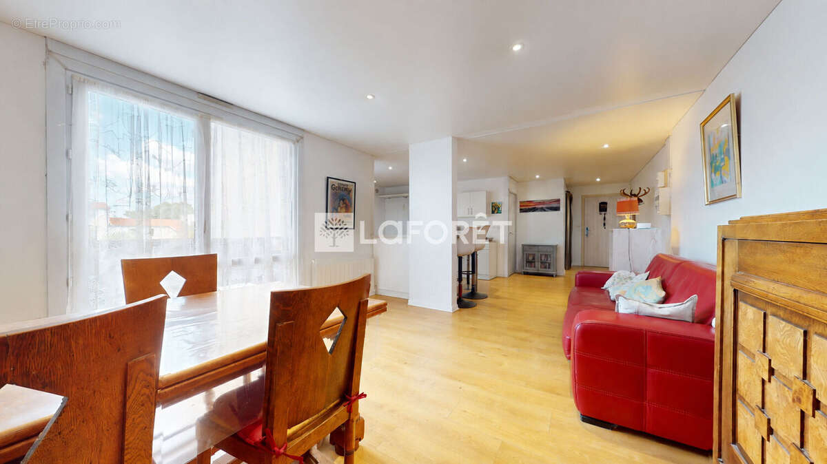 Appartement Villefranche Sur Saône 4 pièces 92 m² aves balcon, cave et stationnement - photo 3