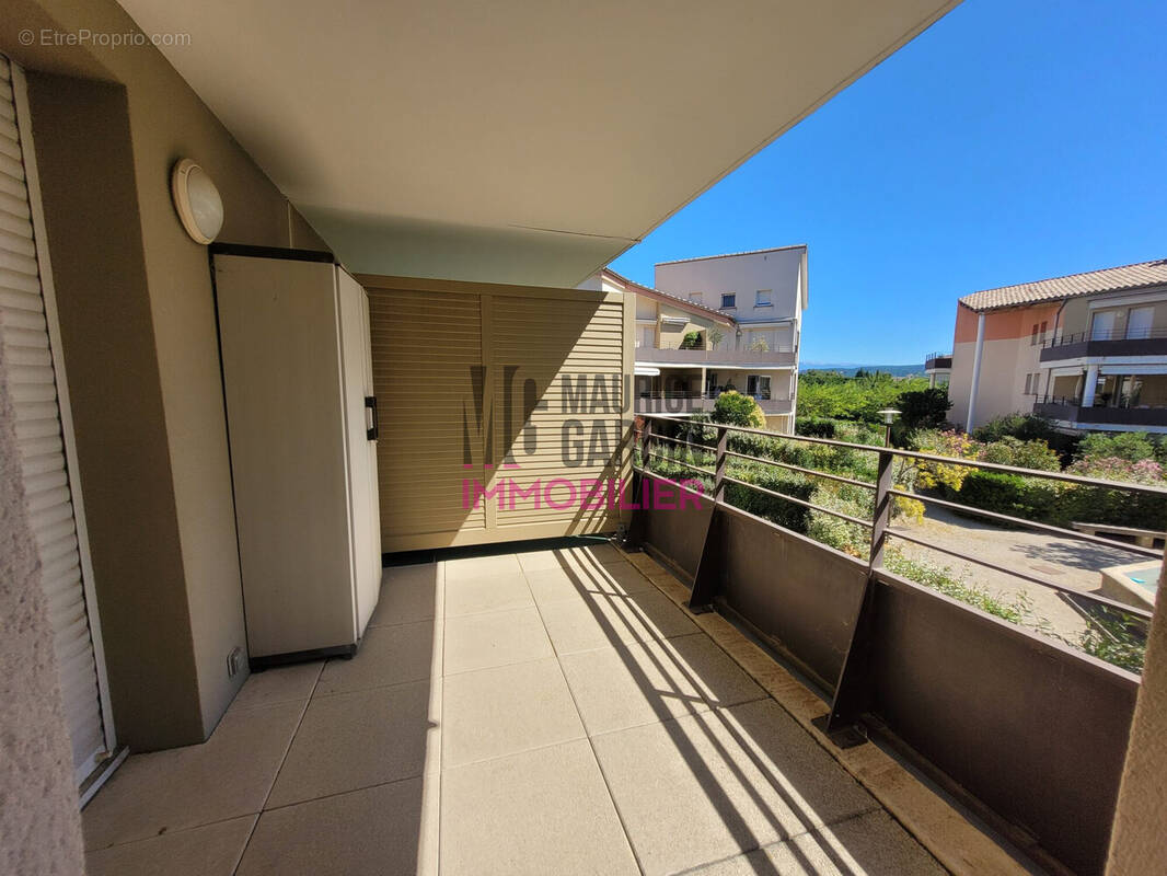 Appartement à L'ISLE-SUR-LA-SORGUE