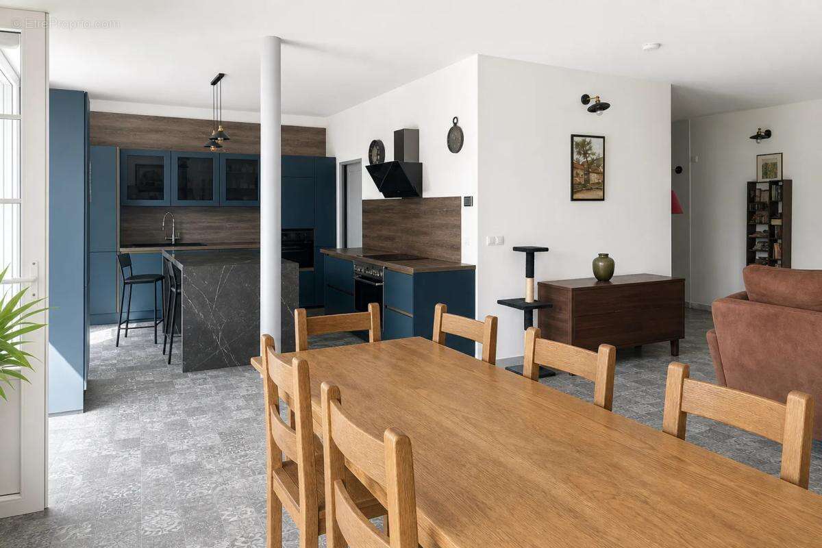 Maison à PIERRERUE