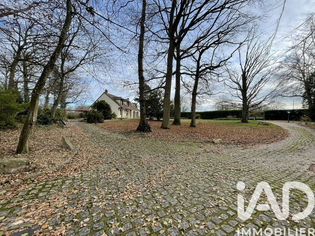Photo 3 - Maison à HOUDAN