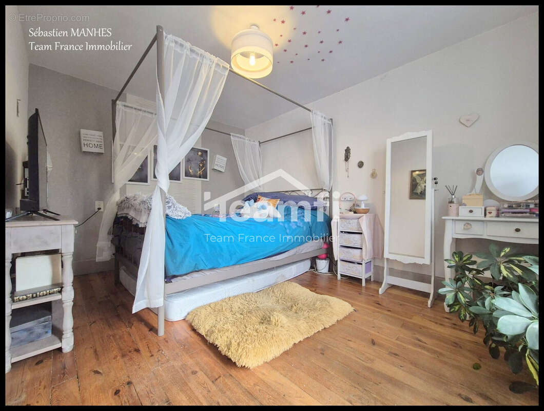 Appartement à THIERS