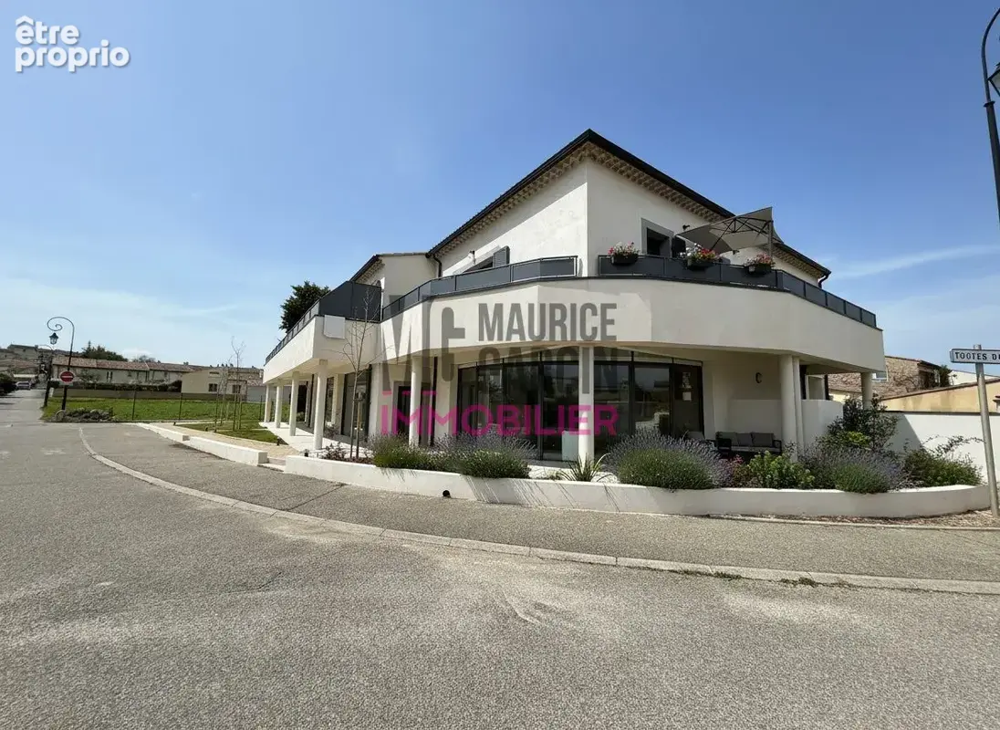 Commerce à VELLERON
